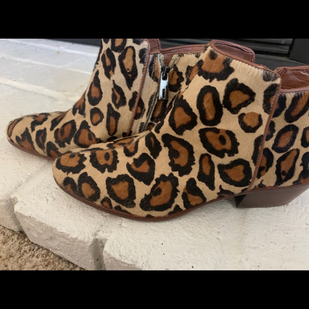 Ankle booties